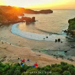 rekomendasi tempat camping jogja pantai jungwok