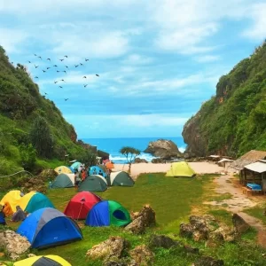 rekoemndasi camping pantai wohkudu